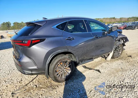2022 Lexus Nx 250 z USA, uszkodzony, nr VIN JTJADCAZ0N2001956